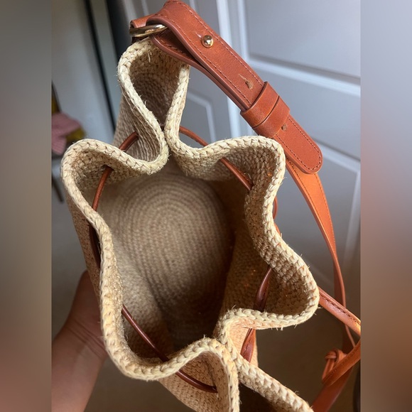 Sezane Farrow Bag in Natural Raffia - Picture 5 of 6